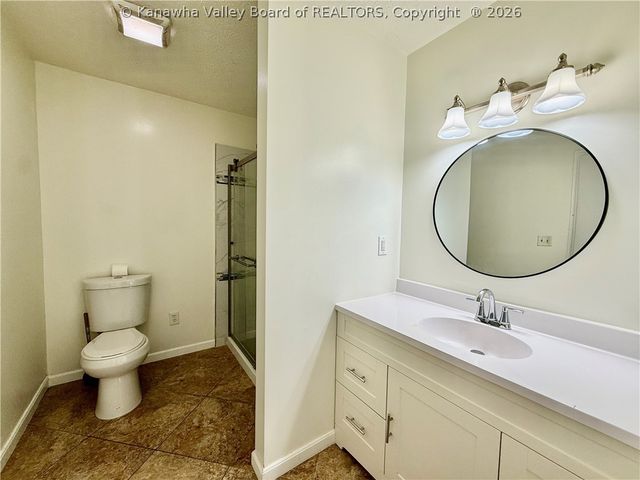 207 Taylor Drive, Hurricane, WV 25526