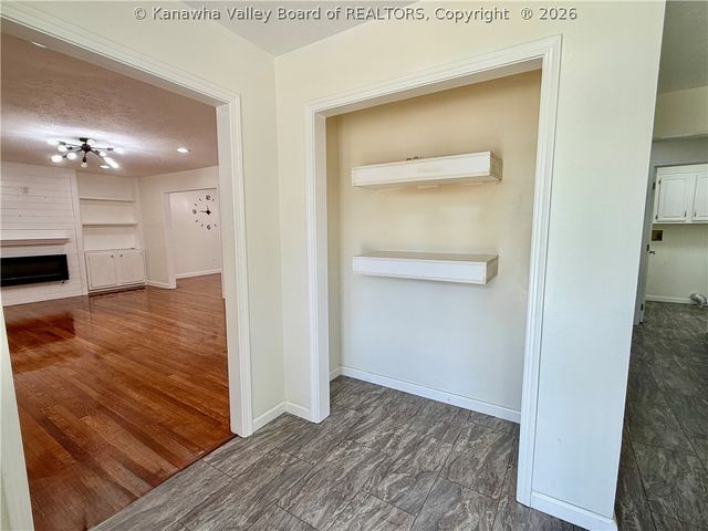 207 Taylor Drive, Hurricane, WV 25526