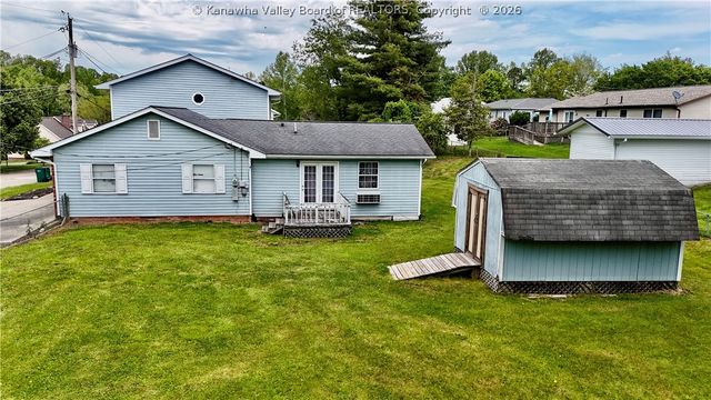 207 Taylor Drive, Hurricane, WV 25526