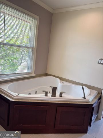 643 Rebecca Stree, Lilburn, GA 30047