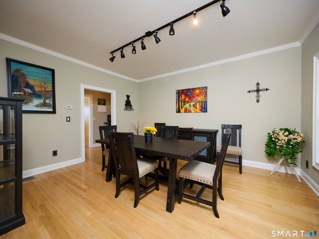 4 Nature Lane, Shelton, CT 06484