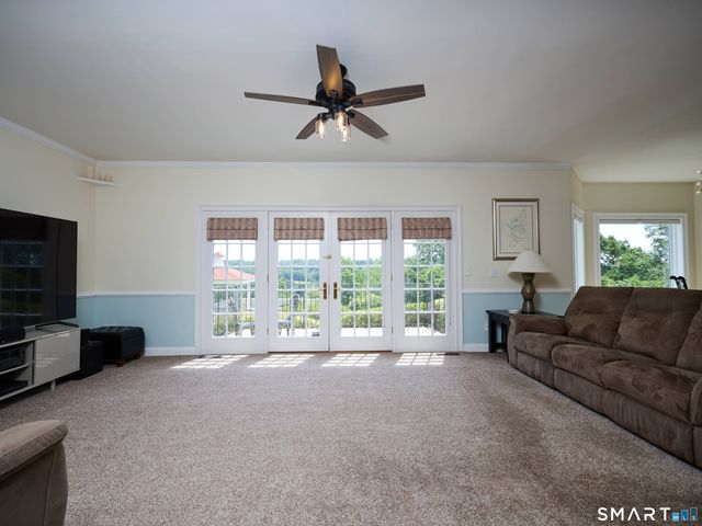 4 Nature Lane, Shelton, CT 06484
