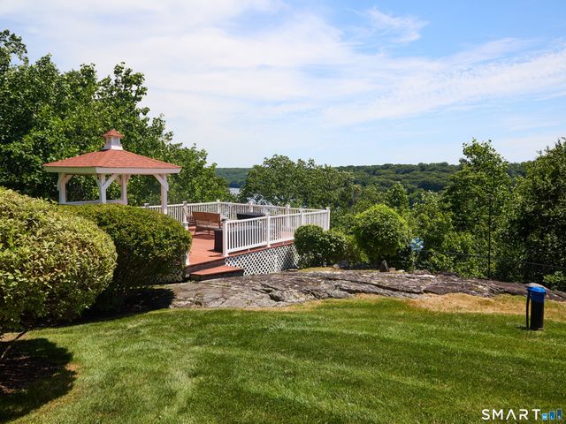 4 Nature Lane, Shelton, CT 06484