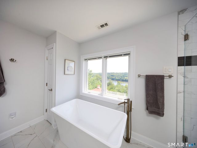 4 Nature Lane, Shelton, CT 06484