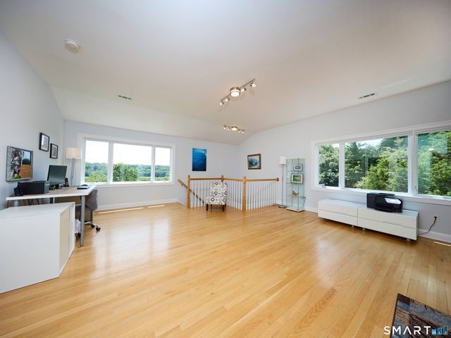 4 Nature Lane, Shelton, CT 06484