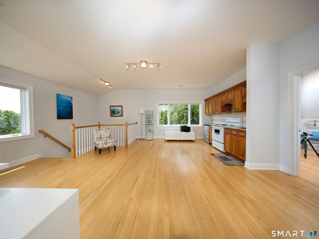 4 Nature Lane, Shelton, CT 06484