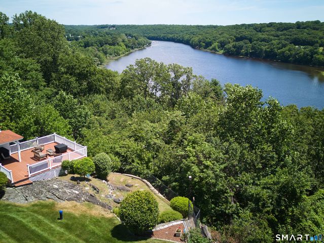 4 Nature Lane, Shelton, CT 06484