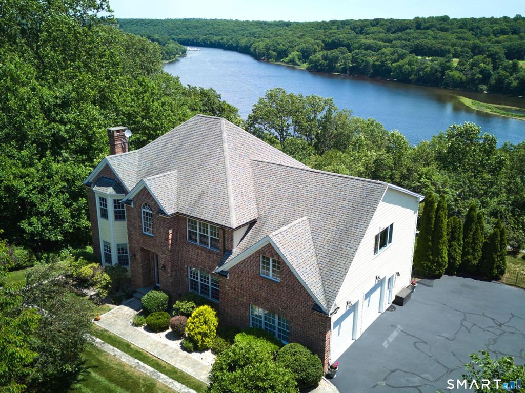 4 Nature Lane, Shelton, CT 06484