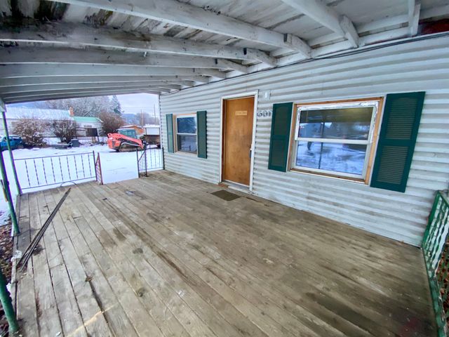 530 Kalmia St, Kettle Falls, WA 99141