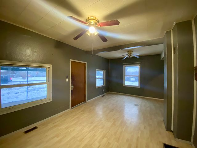530 Kalmia St, Kettle Falls, WA 99141