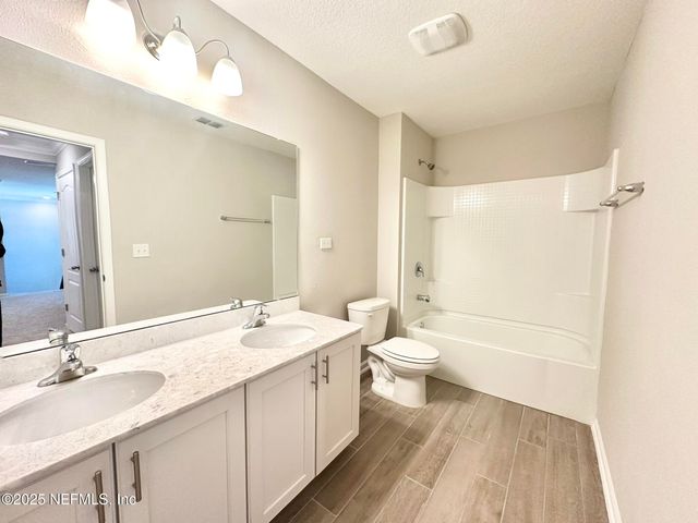 198 CODONA GLEN Drive, St. Johns, FL 32259