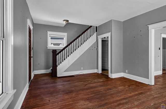 1816 SW Lincoln ST, Topeka, KS 66604