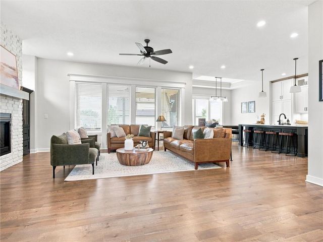 1320 NW 107th Terrace, Kansas City, MO 64155