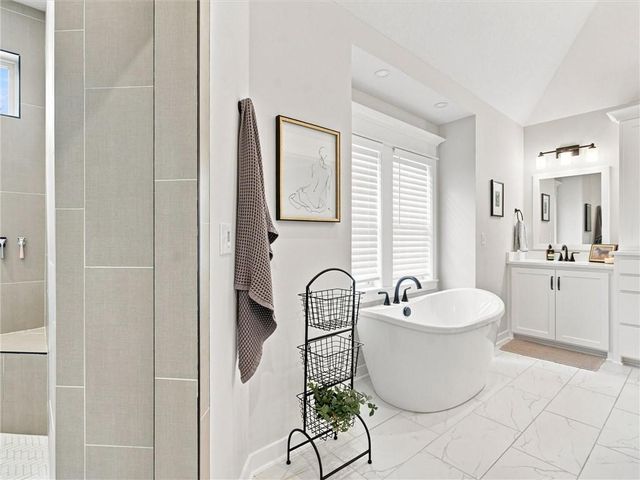 1320 NW 107th Terrace, Kansas City, MO 64155