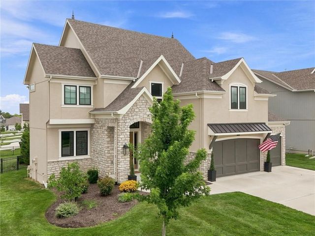 1320 NW 107th Terrace, Kansas City, MO 64155