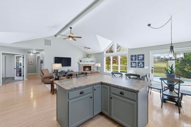 1231 Bluff Pointe Way, Fort Wayne, IN 46845