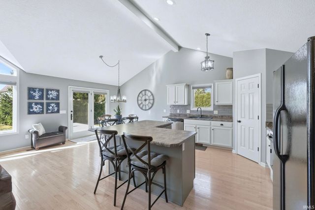 1231 Bluff Pointe Way, Fort Wayne, IN 46845
