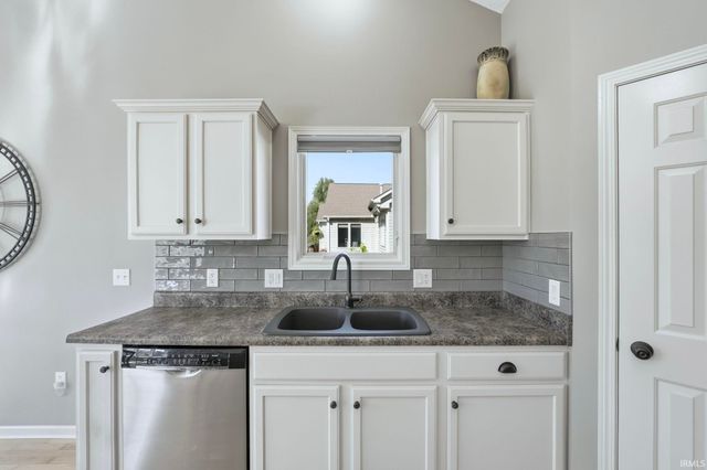 1231 Bluff Pointe Way, Fort Wayne, IN 46845