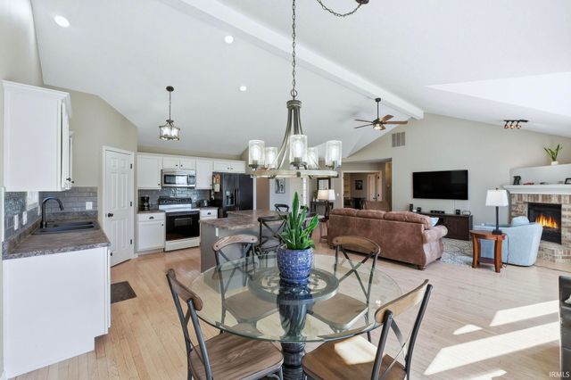 1231 Bluff Pointe Way, Fort Wayne, IN 46845