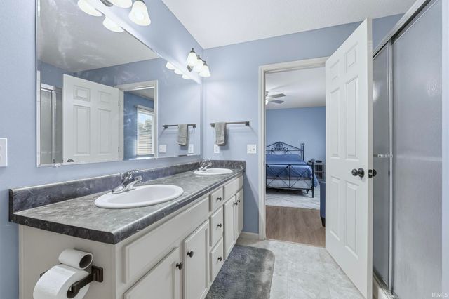 1231 Bluff Pointe Way, Fort Wayne, IN 46845