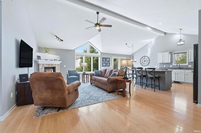 1231 Bluff Pointe Way, Fort Wayne, IN 46845