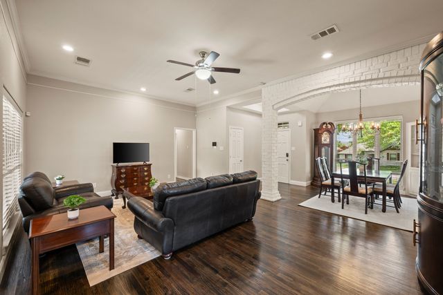 7509 Kingswood Court, North Richland Hills, TX 76182