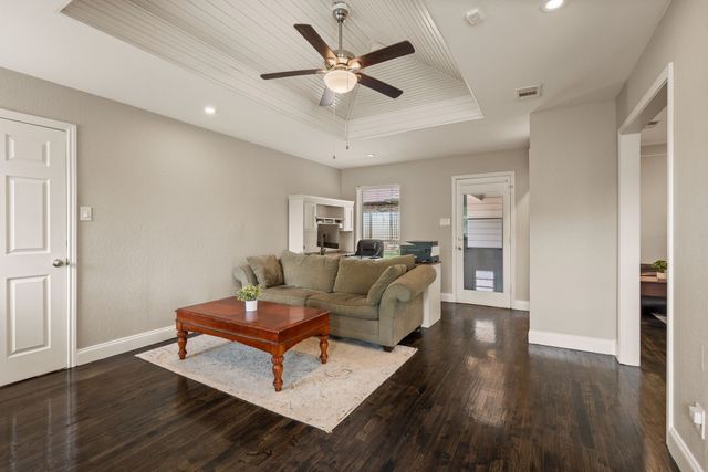 7509 Kingswood Court, North Richland Hills, TX 76182