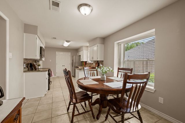 7509 Kingswood Court, North Richland Hills, TX 76182