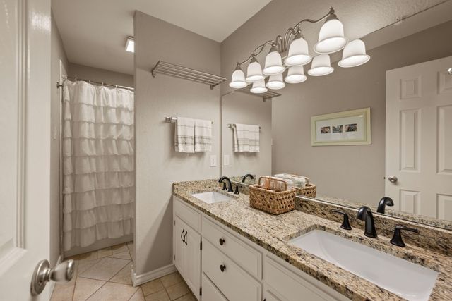 7509 Kingswood Court, North Richland Hills, TX 76182