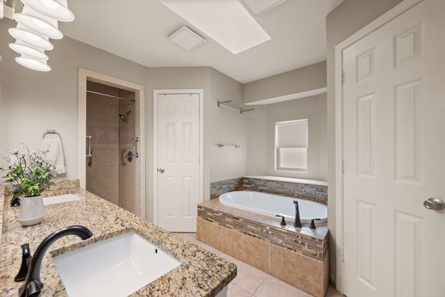 7509 Kingswood Court, North Richland Hills, TX 76182