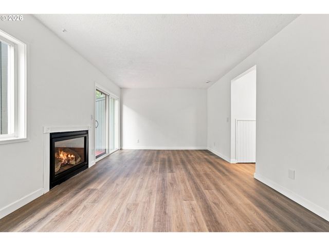 23956 Ne POPLAR Ct, Wood Village, OR 97060