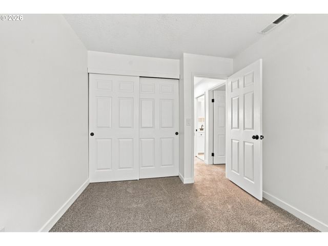 23956 Ne POPLAR Ct, Wood Village, OR 97060