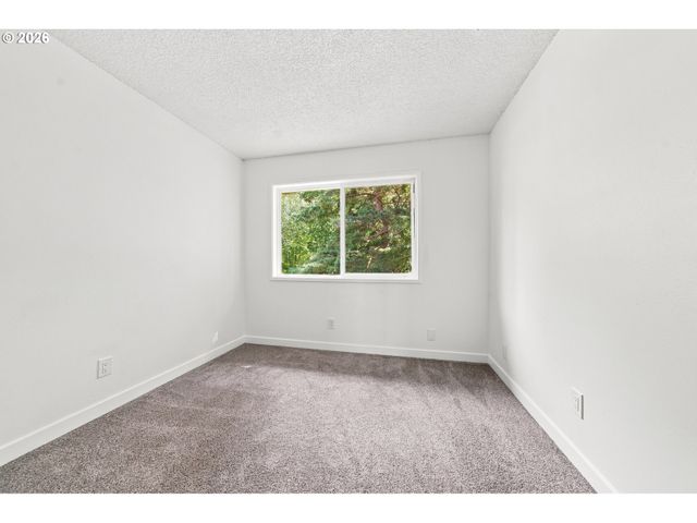 23956 Ne POPLAR Ct, Wood Village, OR 97060
