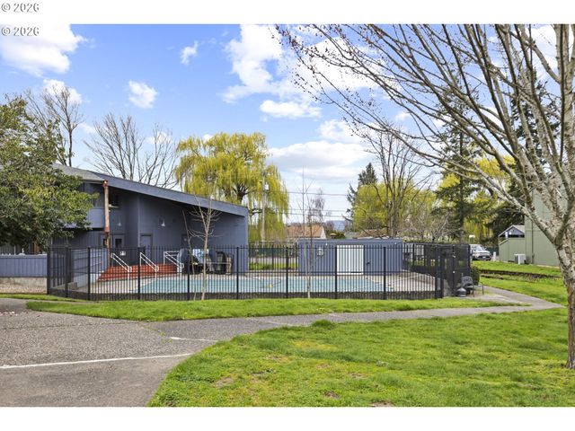 23956 Ne POPLAR Ct, Wood Village, OR 97060