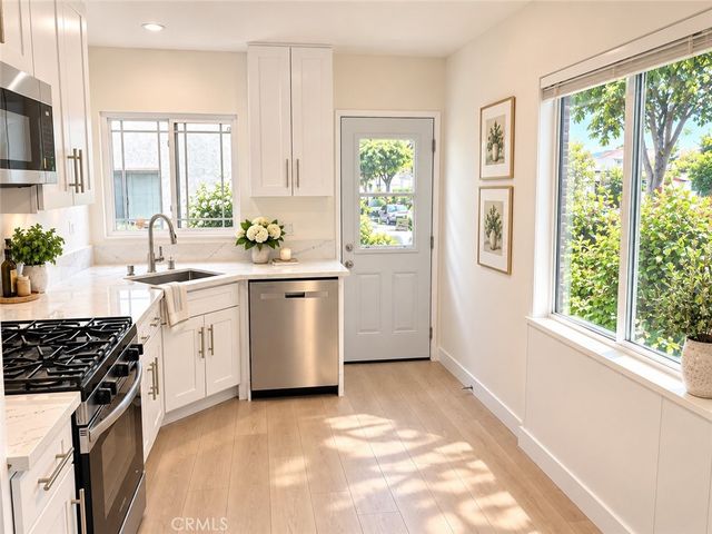 238 E Valencia Avenue E A, Burbank, CA 91502