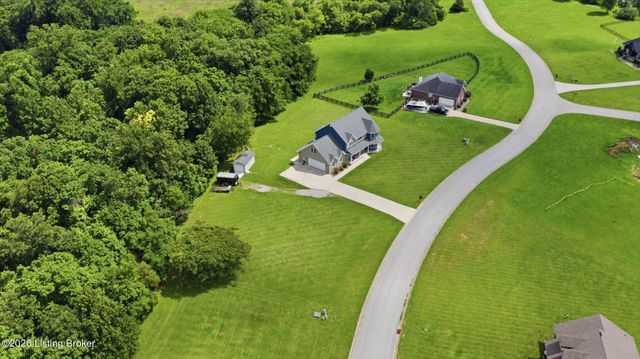 260 Solitude Way, Shepherdsville, KY 40165