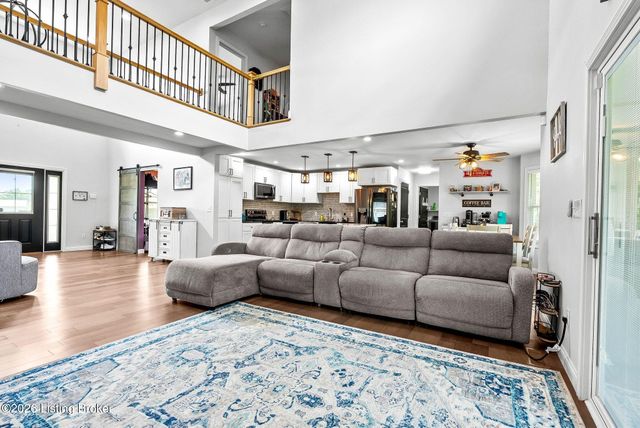 260 Solitude Way, Shepherdsville, KY 40165