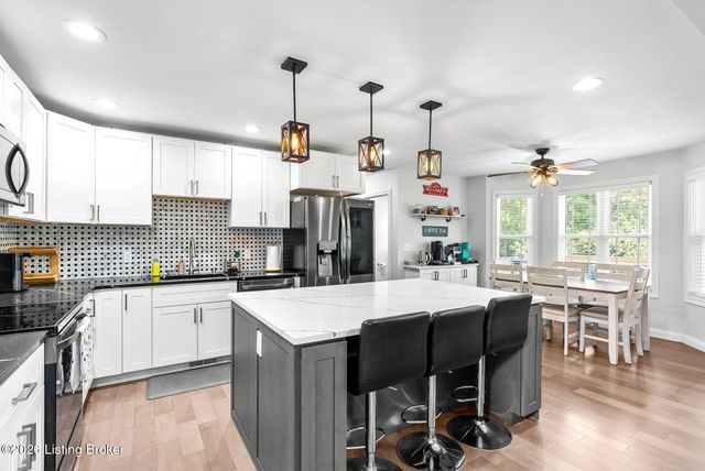 260 Solitude Way, Shepherdsville, KY 40165