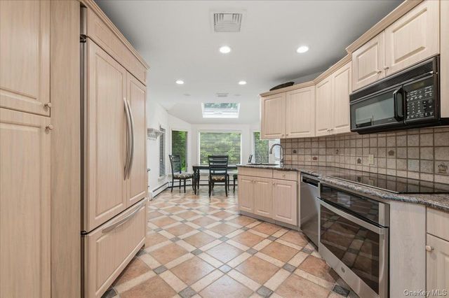 23 Maytime Court, Jericho, NY 11753