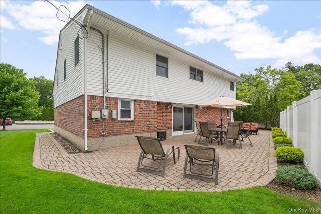 23 Maytime Court, Jericho, NY 11753