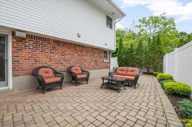 23 Maytime Court, Jericho, NY 11753