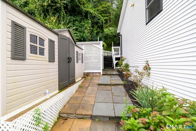 108 Perry Drive, New Milford, CT 06776