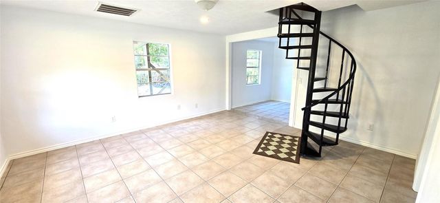 157 Don Reily Drag, Livingston, TX 77351