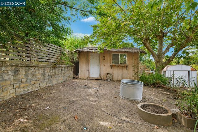 3214 Pine St., Martinez, CA 94553