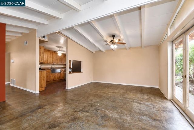 3214 Pine St., Martinez, CA 94553