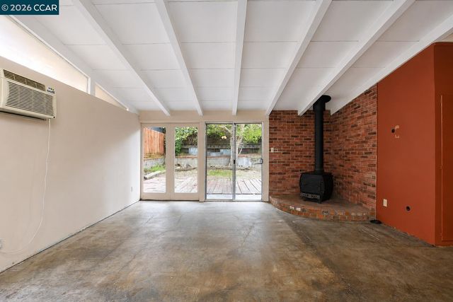 3214 Pine St., Martinez, CA 94553