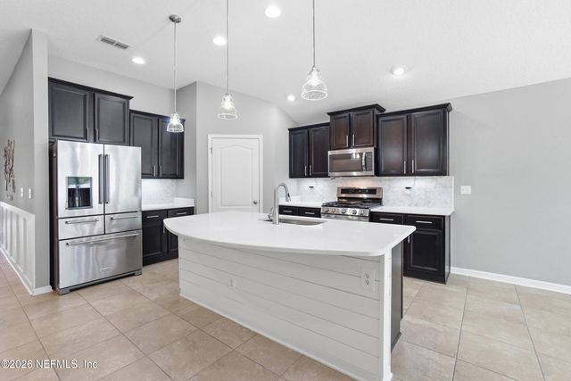 121 LOCHNAGAR MOUNTAIN Drive, St. Johns, FL 32259