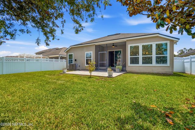 121 LOCHNAGAR MOUNTAIN Drive, St. Johns, FL 32259