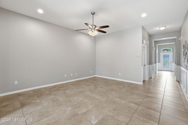 121 LOCHNAGAR MOUNTAIN Drive, St. Johns, FL 32259