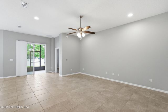 121 LOCHNAGAR MOUNTAIN Drive, St. Johns, FL 32259